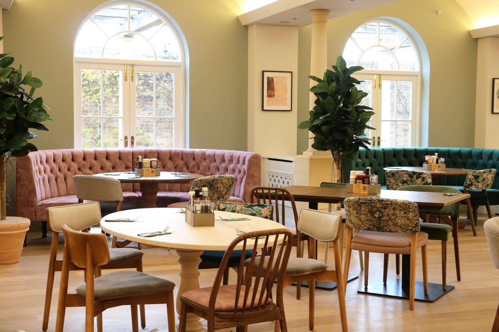Café atHever Castle